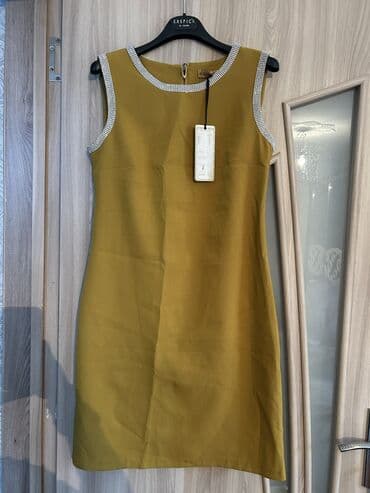 Qoruyucu plyonka və şüşələr: Qadın paltarları – müxtəlif modellər - Model 1: Qızılı parıltılı — 10