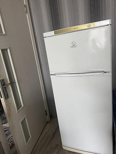 xaladenik balaca: 2 qapılı Indesit Soyuducu Satılır, rəng - Ağ — 1