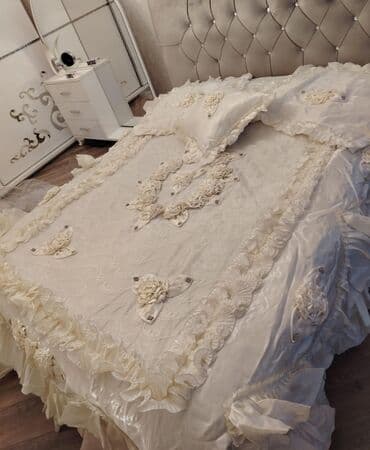 Yataq üçün Yataq örtüyü