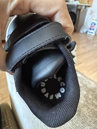 usaq botlari: Rəng - Qara Krossovkalar, Adidas, Ölçü: 21, Uniseks — 3