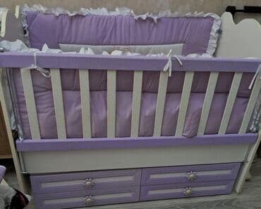 Oğlan və qız üçün, Dördbucaq, Beşik, Dəst ilə, Matras ilə, Yellənmə mexanizm ilə