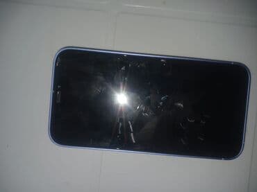 IPhone 13, Синий, Битый