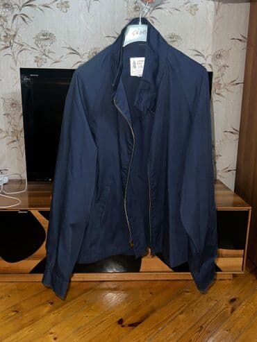 cins pencekler 2022: Unisex nazik qabaritdə göy rəngli yüngül gödəkcə. - Brend/etiket — 1