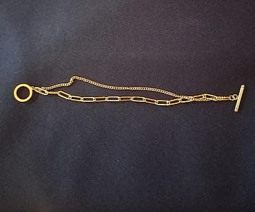 mini çanta: Paslanmaz metaldan rəngli qaşlarla üzük, sırğa, klon dəsti. Və ayrıca — 9