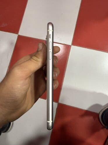 11 ekran: IPhone 11, Ağ, Simsiz şarj — 5