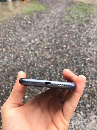 kredit iphone 13: IPhone 11, Qara, Face ID — 3