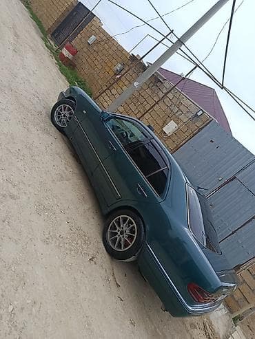 w211 radiator: Mercedes-Benz E 220: 2.2 l | 1999 il Sedan — 10