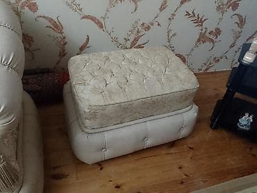 klassik: Klassik üslubda yumşaq mebel dəsti - Tərkib: 3 nəfərlik divan + 2 — 5