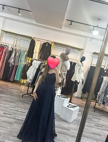 koja donlar: - Məhsul: Qadın gecə/libas - Rəng: Tünd lacivərt - Model: Off-shoulder — 1