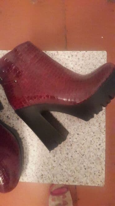 Digər ayaqqabılar: Ölçü: 38, Yeni — 2