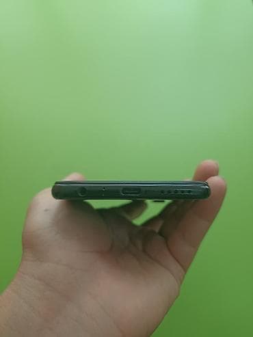 səsucaldan: Vp əlaqə Smartfon – qara/yaşıl tonlarda korpus Xüsusiyyətlər: - — 3