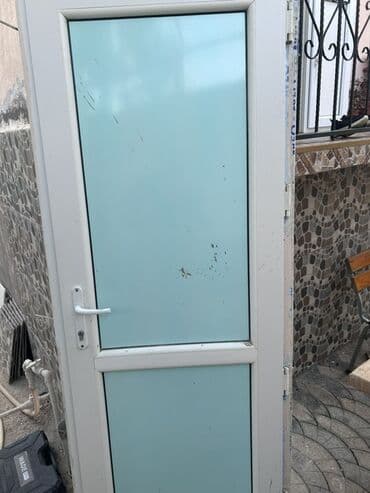 İşlənmiş Plastik qapı Zamok ilə, Zəmanətsiz, Ödənişli quraşdırma, Ünvandan götürmə
