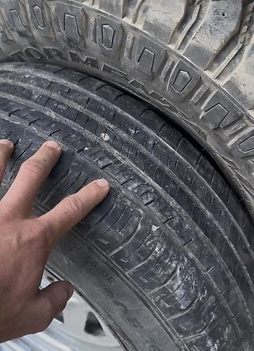 uaz ölüxana: Satılır: Polad disk və şin komplekti - Disk: polad, 5 boltlu, mərkəz — 5
