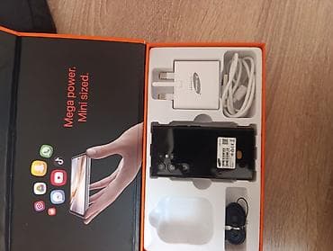 philips xenium 9@9q: Mini Android smartfon – “Mega power. Mini sized.” Xüsusiyyətlər: - — 4