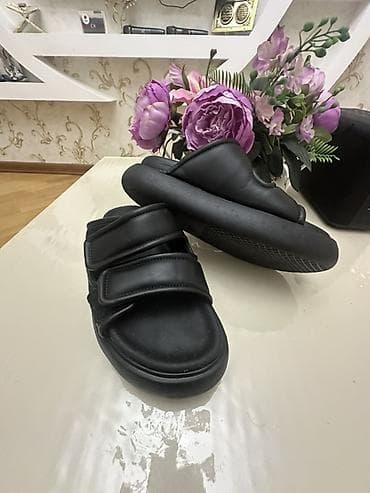 platforma ayaqqabilar: Qara rəngli uniseks sandal H&M - Modell: qalın platformalı, açıq — 3