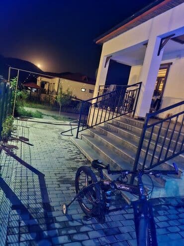 lentdən gül buketləri: Bu şəxsi ev rahat və sakit bir mühit təklif edir, dağ mənzərələri və — 1
