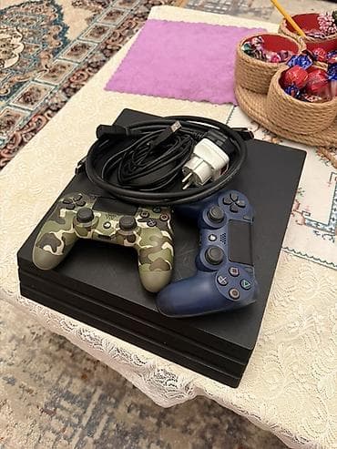 PlayStation 4 Pro komplekti:Magaza deyil. – Konsol: PS4 Pro (4K uyğun