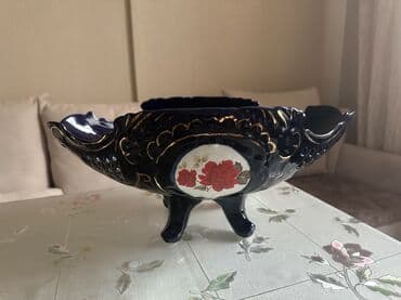 zefer gunu sekiller: Bir vaza — 1