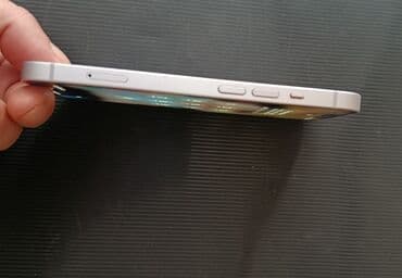 Poco: IPhone 14, Ağ, Barmaq izi — 3