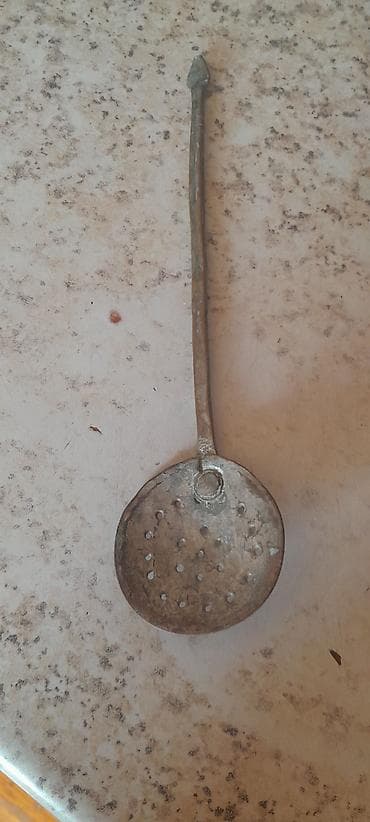unitaz islenmis: Məhsul: Metal süzgəc qaşıq Təsvir: - Material: Döküm metal — 2