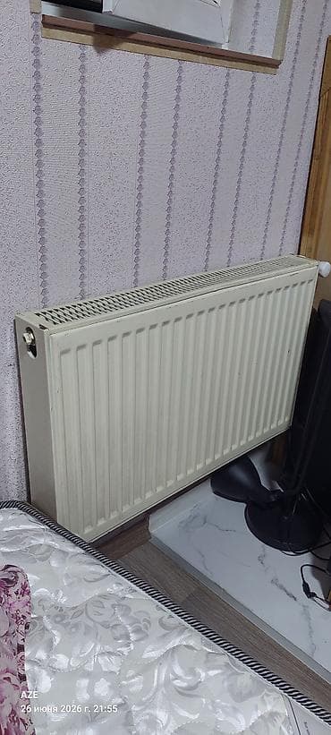 Panel radiator (su ilə işləyən, mərkəzi isitmə üçün) Ölçülər: - En — 3