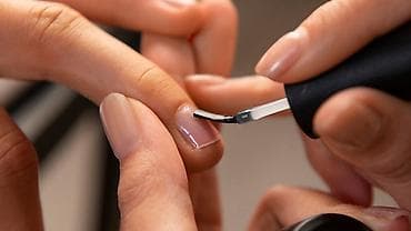 plastik qapi gence: Dırnaq modeli tələb olunur sadəcə ləvazimat üçün qeyd olunan məbləğ — 1