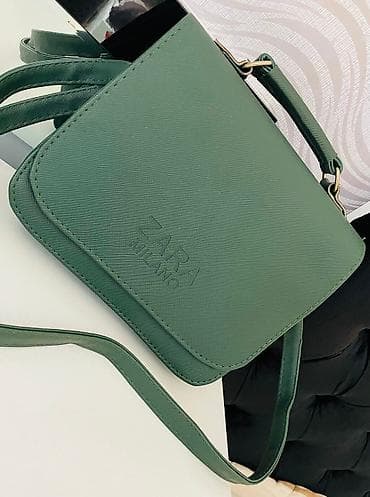 Çanta tek 1 defe istifade olunub yeni kimidir rengi yaşıl .qiymeti- 5 lalafo.az -da Çanta tek 1 defe istifade olunub yeni kimidir rengi yaşıl .qiymeti- 5