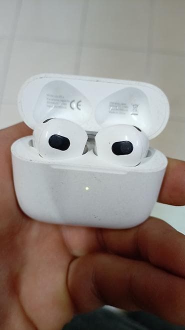 apple qulaqcıq: Tam simsiz qulaqlıq dəsti və şarj qutusu - Rəng: ağ - Dizayn: qısa — 2