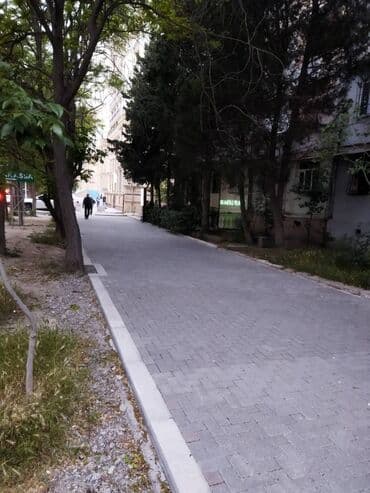 obyek satilir: Obyektə yararlı mənzil satılır. Elmlər akademiyası metrosuna yaxın 5/1 — 12