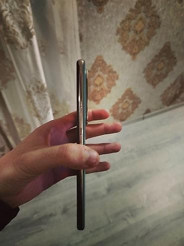 telefonlar 32 s: Infinix Zero 30, 256 GB, rəng - Yaşıl, Face ID — 4