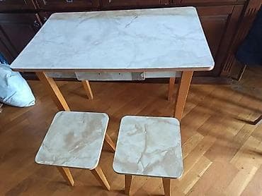 Sovetdən Qalma Təmiz Ağır Taxta Mətbəx Dəsti, açılıb bağlanan ayaqları lalafo.az -da Sovetdən Qalma Təmiz Ağır Taxta Mətbəx Dəsti, açılıb bağlanan ayaqları