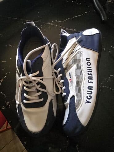 Botinkalar: Krossovka – YGUA FASHION (YG ZER loqolu) • Ölçü: 39 • Rəng — 1