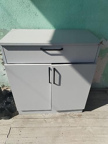 serf qapılar: Boz rəngli çoxfunksiyalı şkaf - Dizayn: Minimal, düzbucaqlı forma — 2