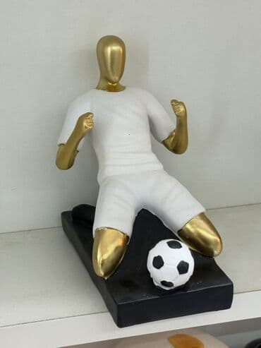 idman həftəsinə aid şəkillər: Fiqur, rəng - Qızılı — 3