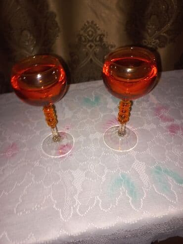 su şirkətləri: 2 eded bakaldi icinde su var amma tökulmur suvinerdi — 4