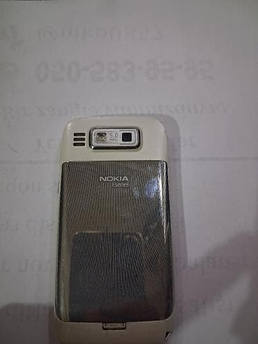 iphone mini 13: Nokia E72, rəng - Gümüşü, Düyməli — 2