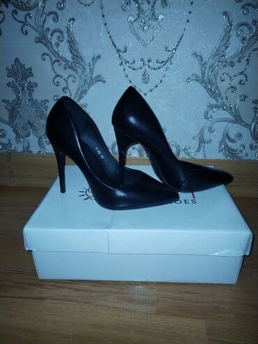 каролина валиант шубы в баку цены: Qadın geyimləri – 3 ədəd zərif don dəsti 1) Qırmızı don - Model — 8