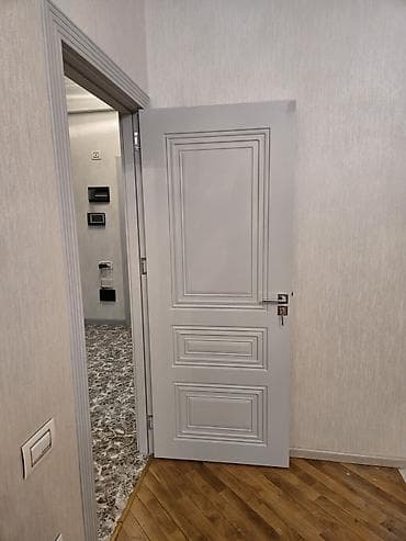 Ağ rəngli otaq qapısı – klassik panelli dizayn - Material: MDF/taxta