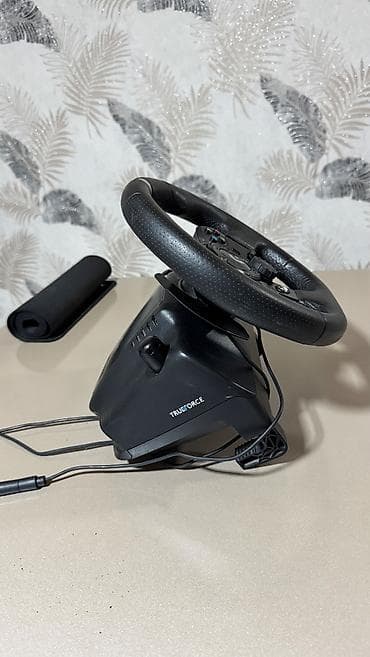 ucuz modem: Təcili satılır. Xaricə gedirəm, ona görə təcili satıram. Logitech G923 — 2