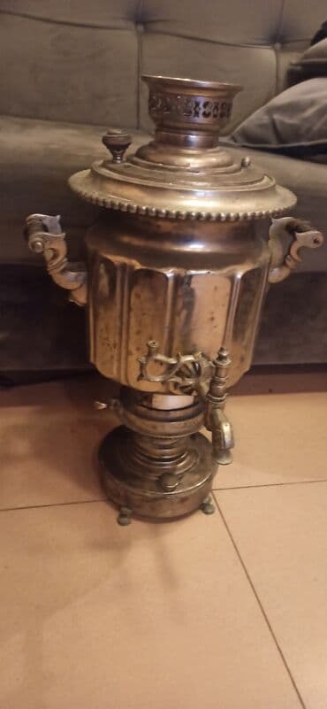 Antik dekor kolleksiyası – 4 ədəd 1) Emallı metal fincan altlıq/şüşə