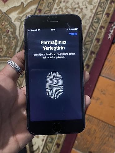 ucuz iphone 12: IPhone 8, 64 GB, Qara, Barmaq izi — 1