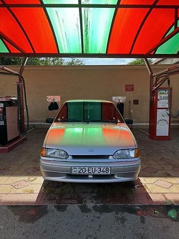 VAZ (LADA) 2115: 1.5 l | 2004 il 235083 km Sedan