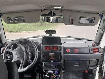 07 salon: Mitsubishi Pajero: 2 l | 2001 il 362184 km Ofrouder/SUV — 8
