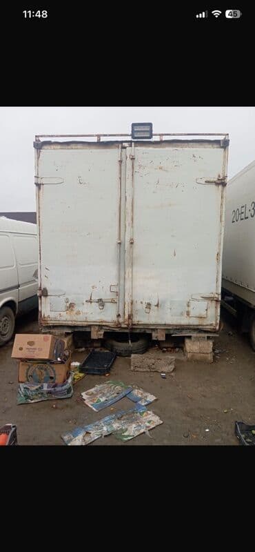 Soyuducu vitrinləri: Kamaz kuzasi 2200 azn 12 palet turkun paleti ilə mal tutur 12 — 1