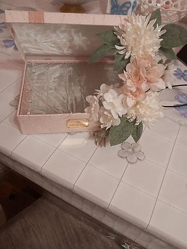 toy dekoru: Içinde şokolad olub, hədiyyə verilib. Ünvan Xırdalan — 2