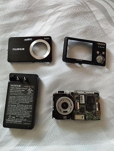 iphone 20 pro max: FUJIFILM FinePix J10 — komplekt və hissələr Paketdə olanlar: - — 10