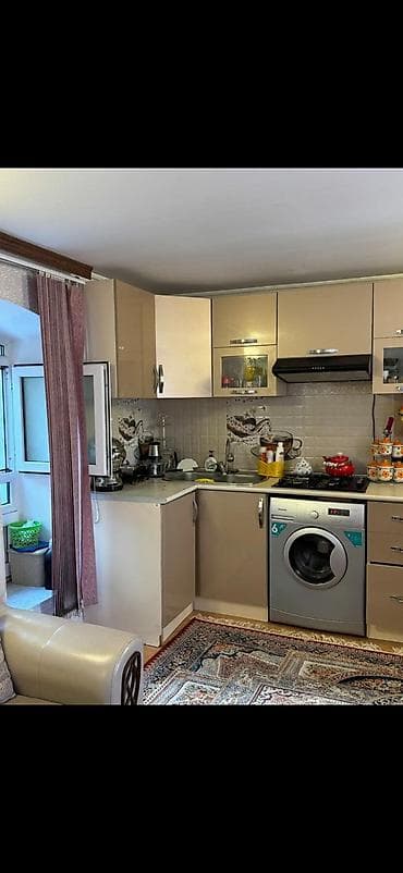 binə salxoz: Tarqovuda Şaurmanin arxasinda 1 otaqli ev icariyr verilir. 4/4 — 8