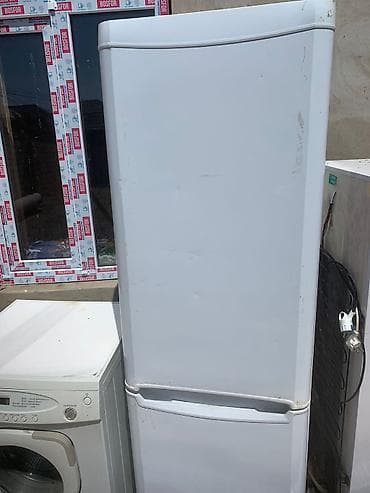 Soyuducular: İki qapılı soyuducu - Aşağıda dondurucu bölmə, yuxarıda soyutma — 1