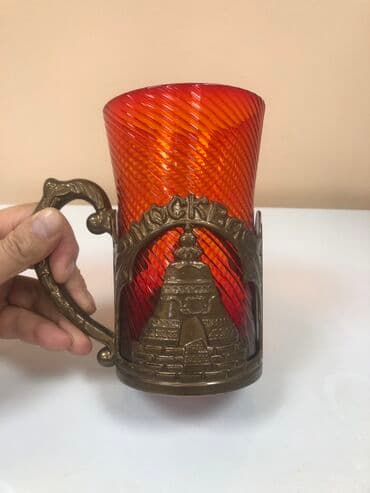 Antik stekan ve altdigi sovet dovrune aid moskva hec ishlenmeyib ideal lalafo.az -da Antik stekan ve altdigi sovet dovrune aid moskva hec ishlenmeyib ideal