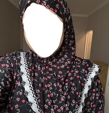 Qara çiçəkli uzun paltar - Rəng və naxış: qara fon üzərində xırda — 2